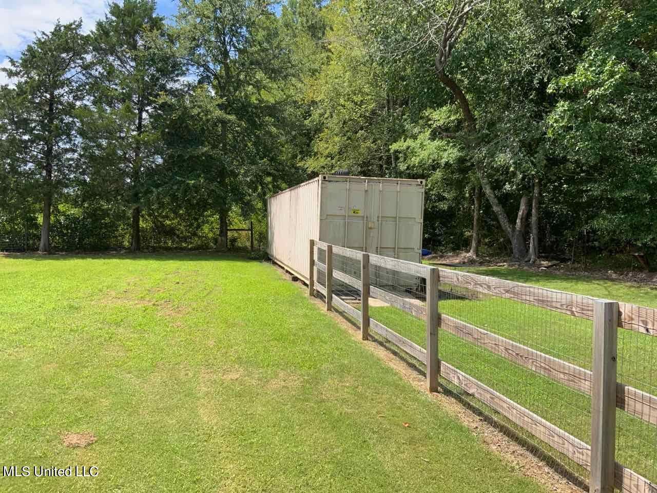 1003 Moore Road Holly Springs, MS 38635 - Photo 3 of 16 back yard