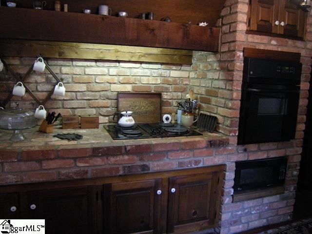 113 North Warwick Road Greenville, SC 29617 - Photo 3 of 19 Gallery Image 3