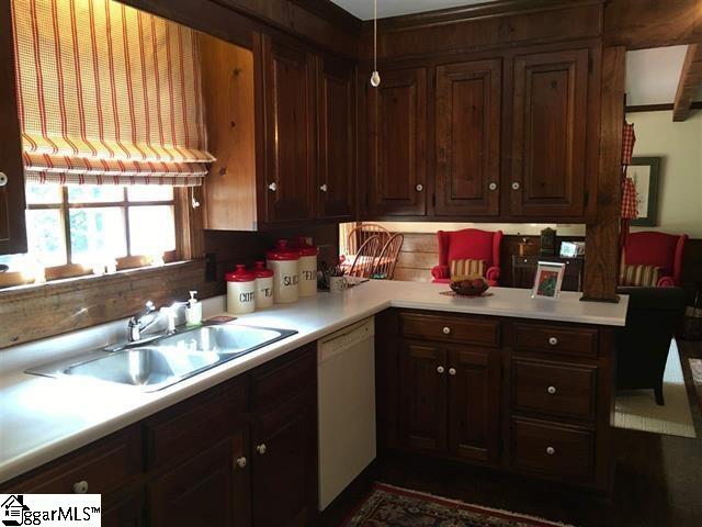 113 North Warwick Road Greenville, SC 29617 - Photo 4 of 19 Gallery Image 4