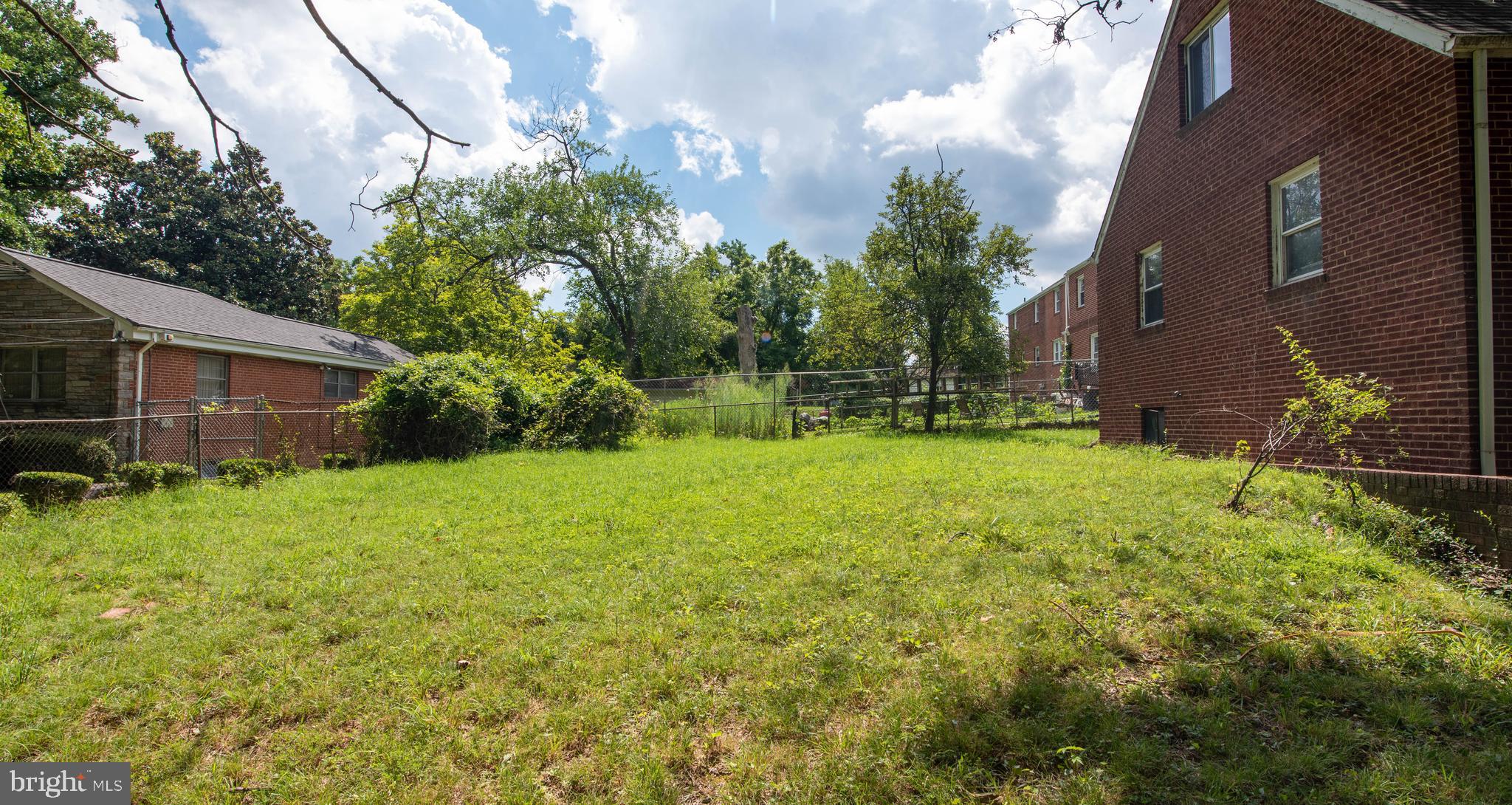 1211 Burketon Road Hyattsville, MD 20783 - Photo 31 of 35 Yard