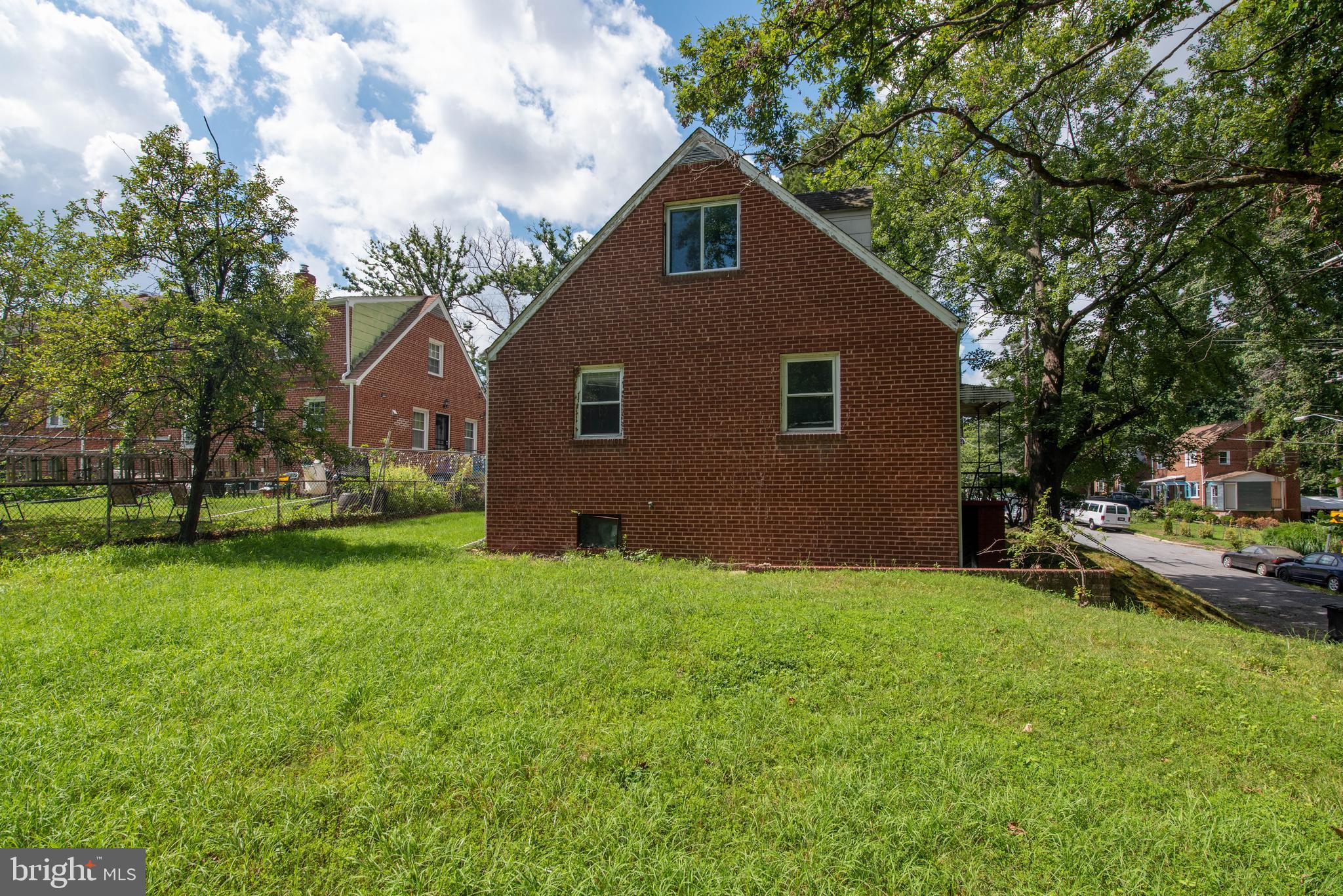 1211 Burketon Road Hyattsville, MD 20783 - Photo 32 of 35 Yard