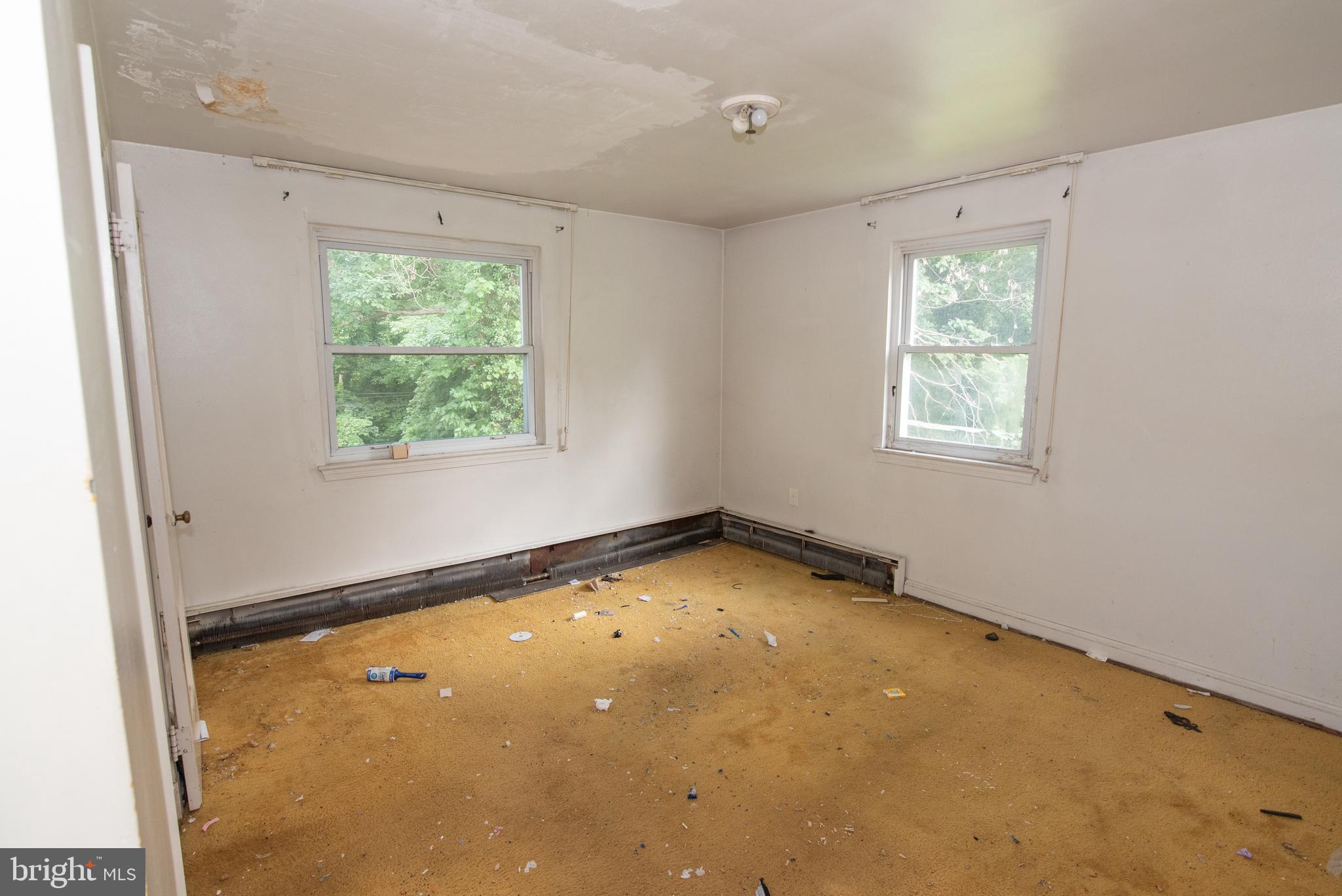 1211 Burketon Road Hyattsville, MD 20783 - Photo 10 of 35 Bedroom 1