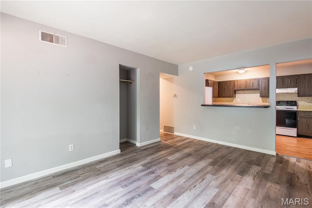3004 Pembroke Lane, Unit 65 High Ridge, MO 63049 - Photo 4 of 13