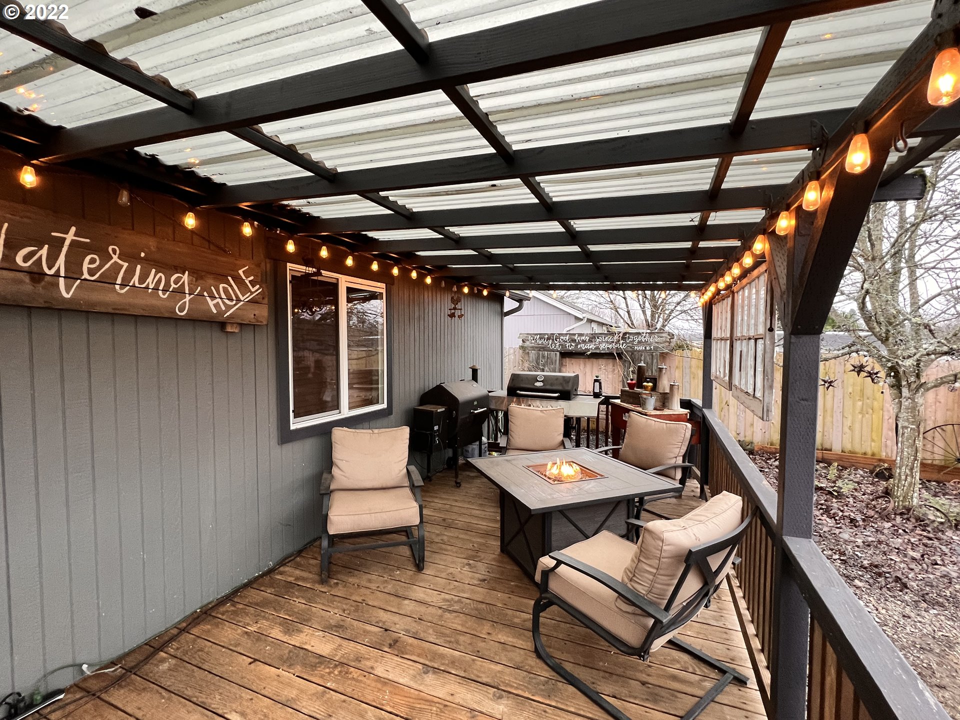 1654 South 59th Street Springfield, OR 97478 - Photo 12 of 15 a outdoor space with patio lots of furniture