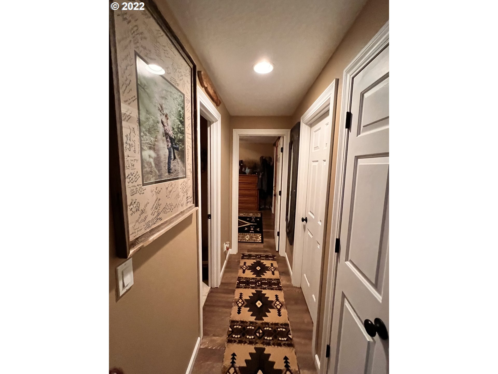 1654 South 59th Street Springfield, OR 97478 - Photo 8 of 15 a very nice looking room with a large window