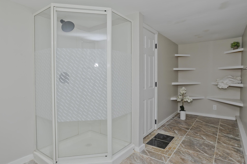 8 Summit Drive Palmer, MA 01069 - Photo 20 of 40 a walk in closet with view of bathroom