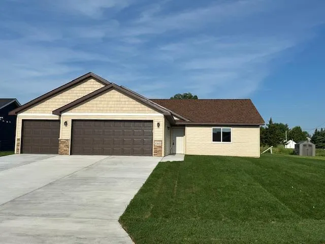 $374,900 | 1560 Gray Fox Drive Northeast, Owatonna, MN 55060
