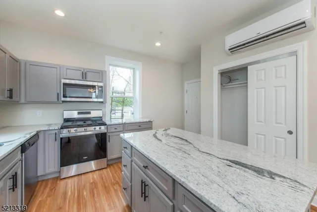 $2,650 | 124 Main Street, Newton, NJ 07860