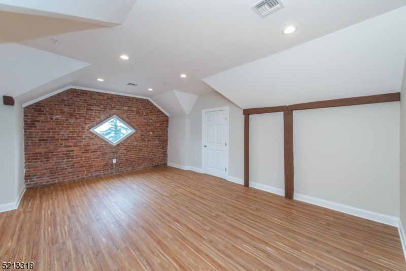 124 Main Street Newton, NJ 07860 - Photo 8 of 13