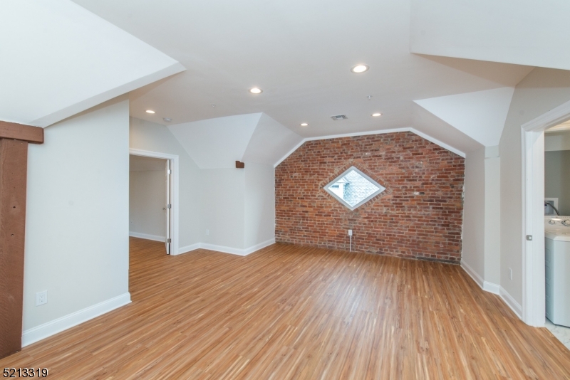 124 Main Street Newton, NJ 07860 - Photo 10 of 13