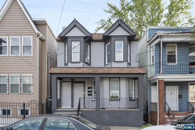 $599,000 | 595 15th Avenue, Newark, NJ 07103