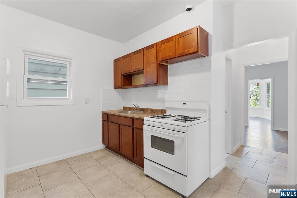 595 15th Avenue Newark, NJ 07103 - Photo 24 of 32