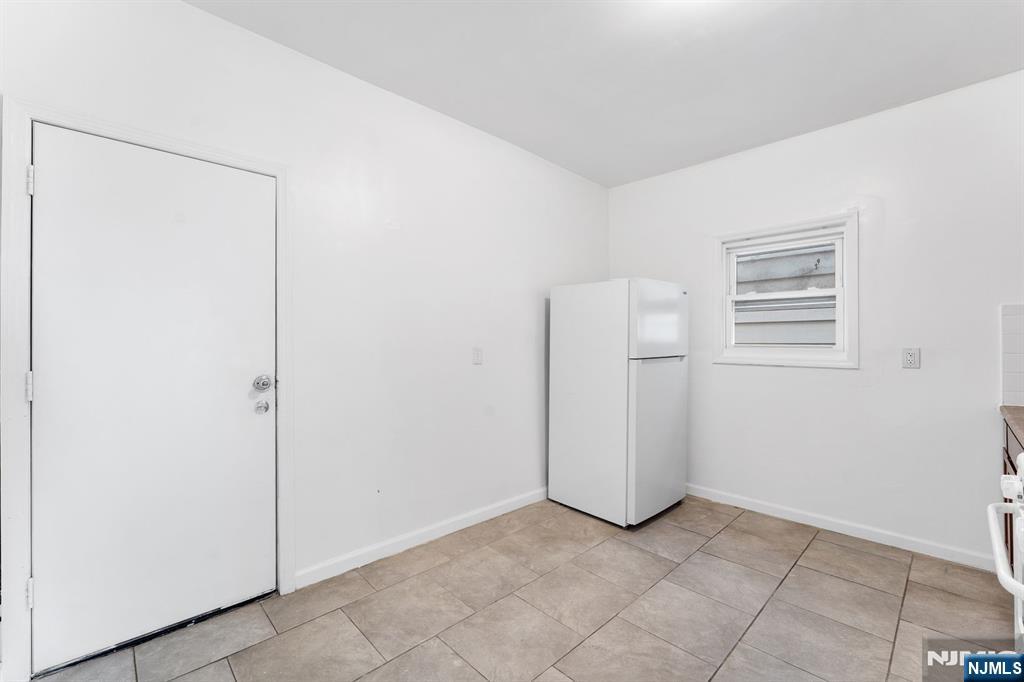 595 15th Avenue Newark, NJ 07103 - Photo 25 of 32