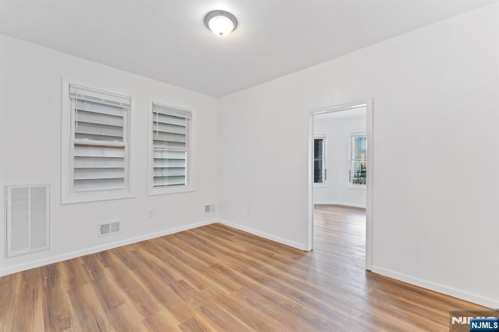 595 15th Avenue Newark, NJ 07103 - Photo 29 of 32