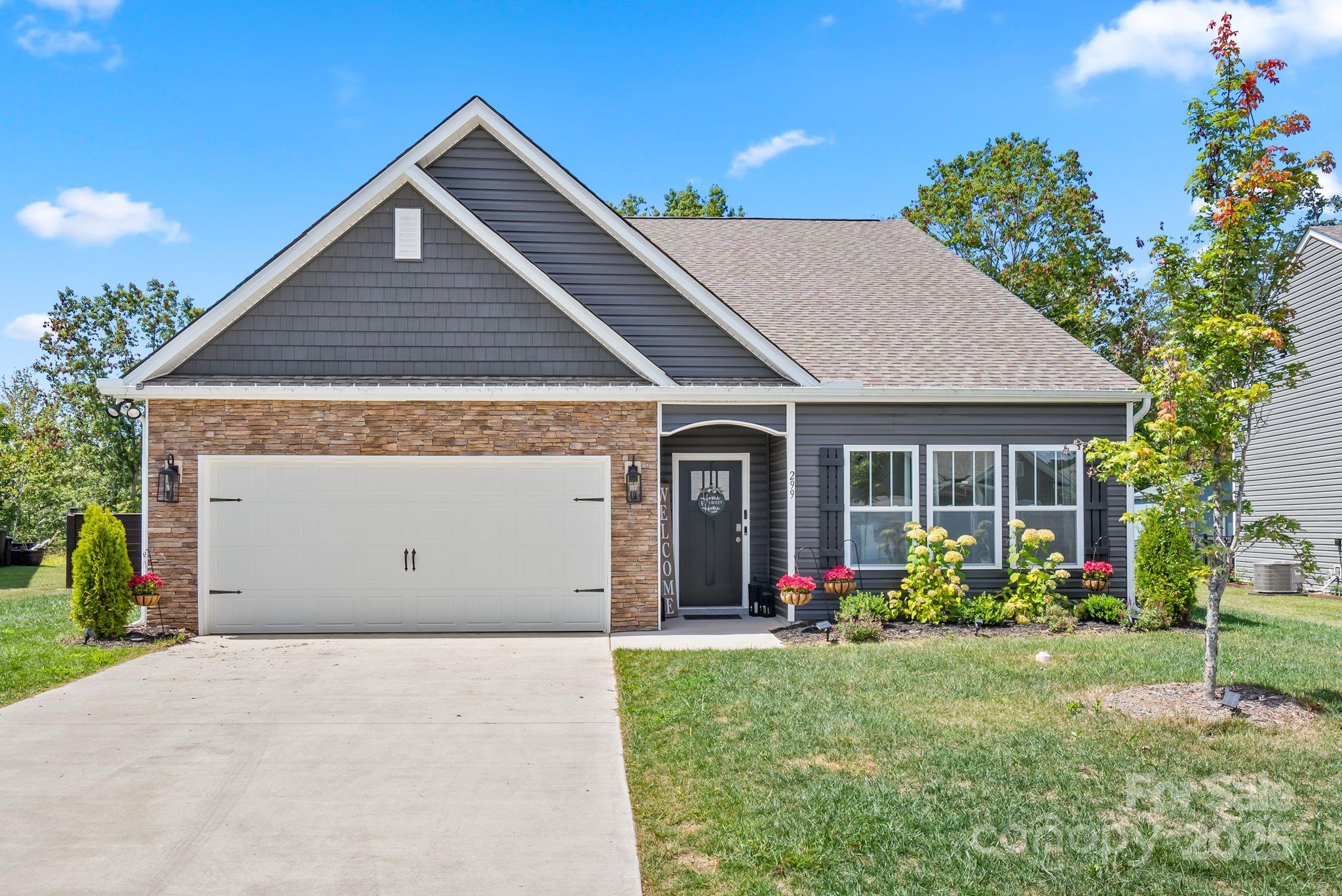 299 Ridgeview Lane Mars Hill, NC 28754 - Photo 1 of 36