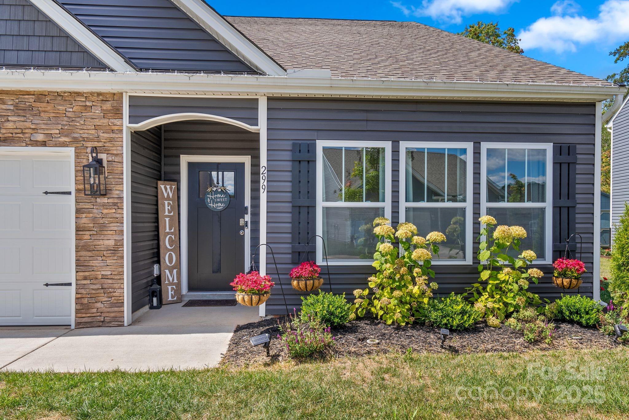 299 Ridgeview Lane Mars Hill, NC 28754 - Photo 4 of 36