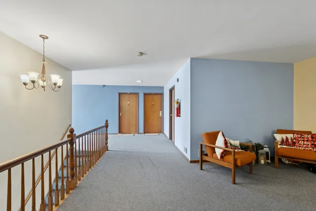 $210,000 | 7333 Grand Avenue, Unit 204, Downers Grove, IL 60516