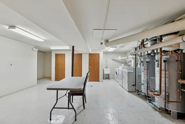 $210,000 | 7333 Grand Avenue, Unit 204, Downers Grove, IL 60516