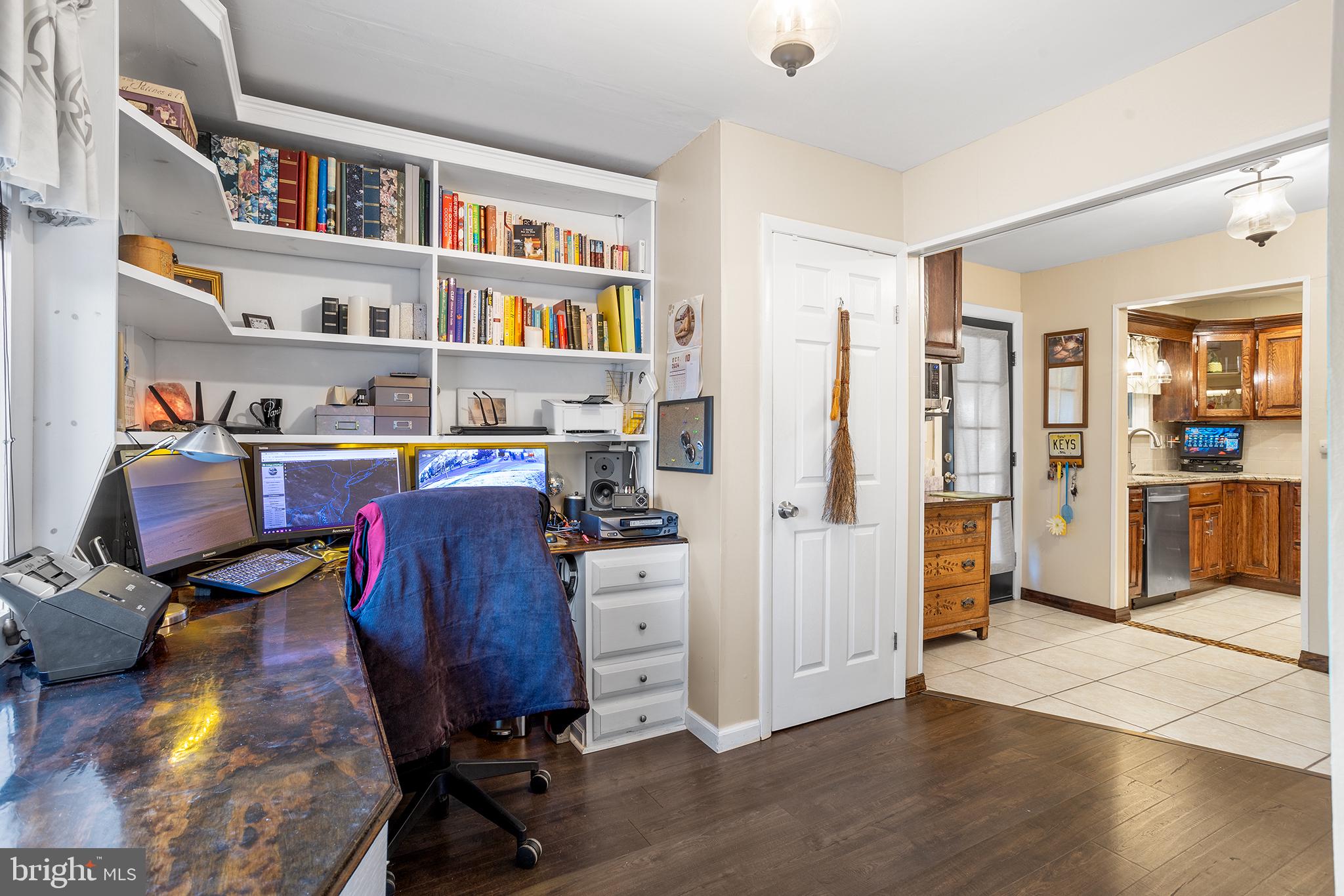 4282 Nottingham Way Hamilton, NJ 08690 - Photo 13 of 40