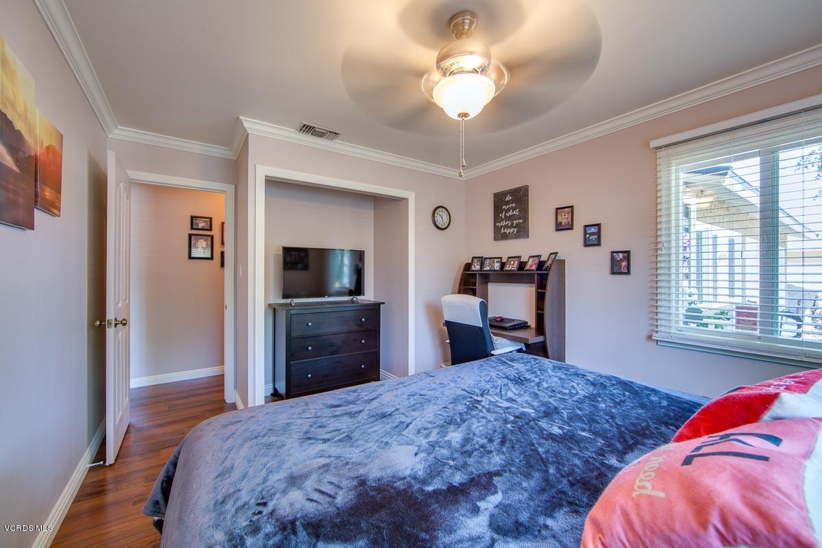 4142 Helene Street Simi Valley, CA 93063 - Photo 17 of 33 4142Helene-15