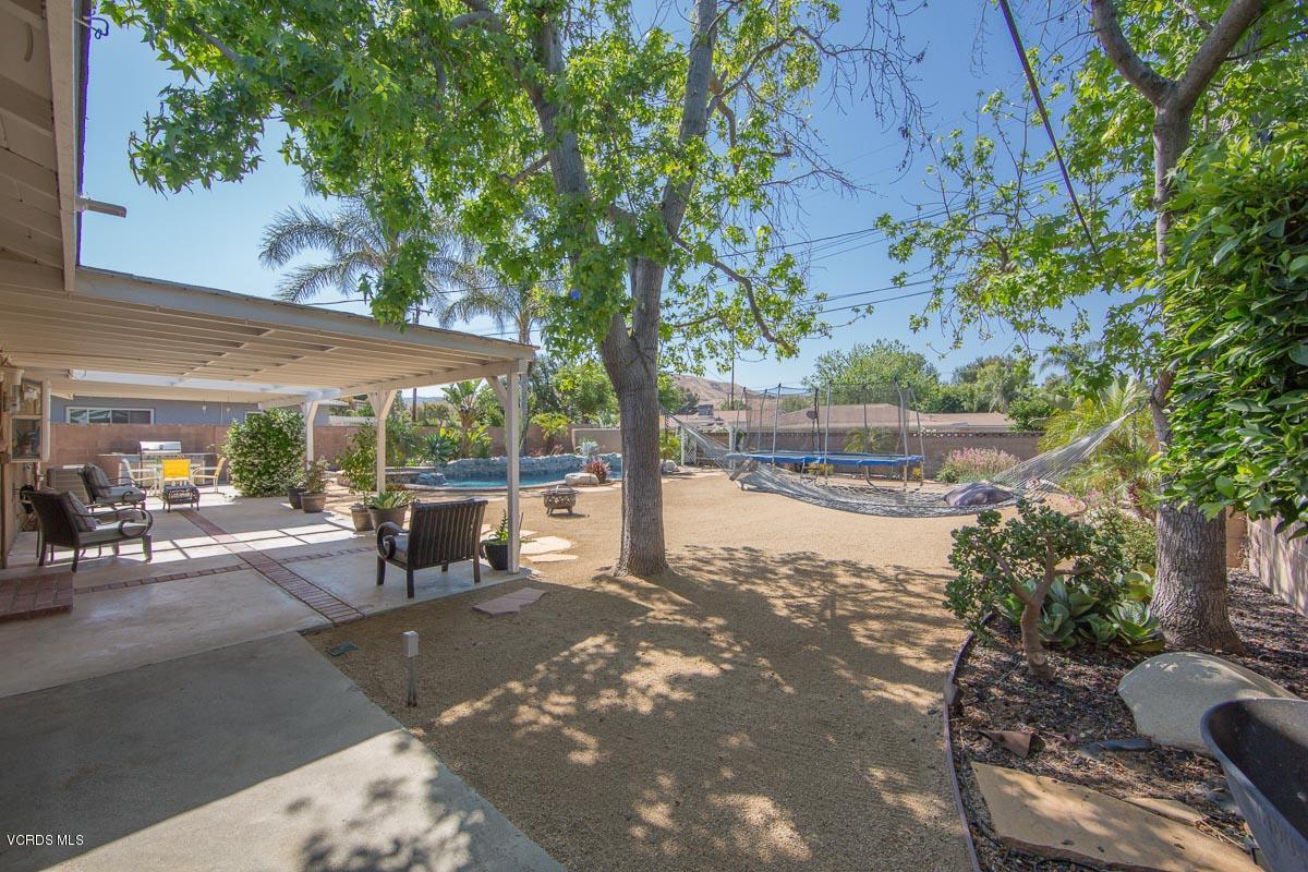 4142 Helene Street Simi Valley, CA 93063 - Photo 22 of 33 4142Helene-22