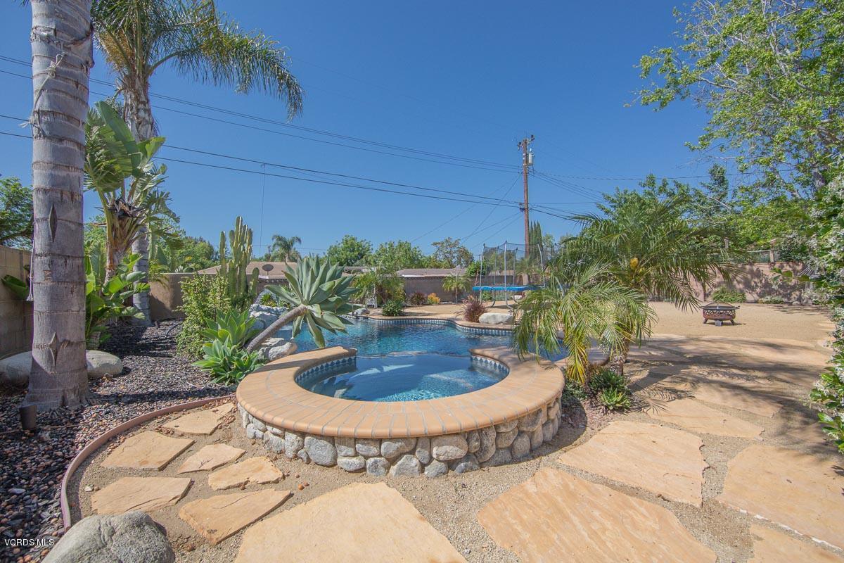 4142 Helene Street Simi Valley, CA 93063 - Photo 23 of 33 4142Helene-25