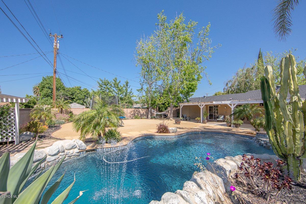4142 Helene Street Simi Valley, CA 93063 - Photo 26 of 33 4142Helene-28