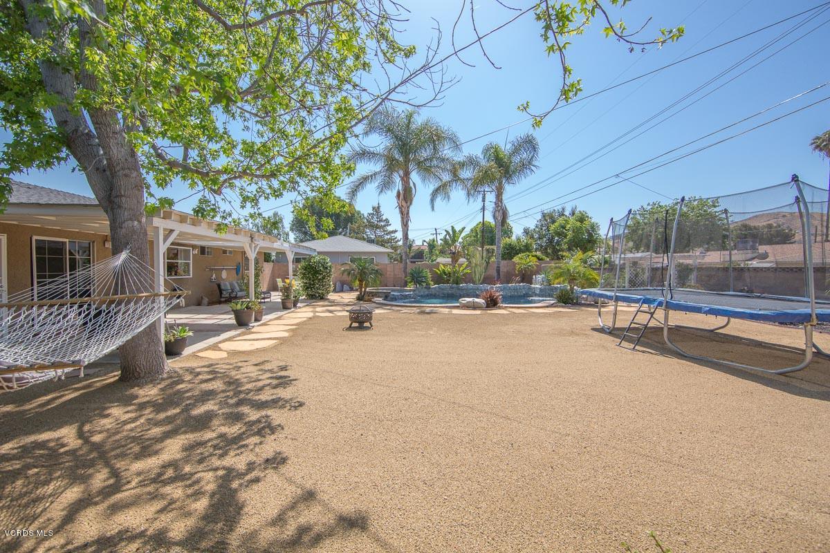 4142 Helene Street Simi Valley, CA 93063 - Photo 32 of 33 4142Helene-32