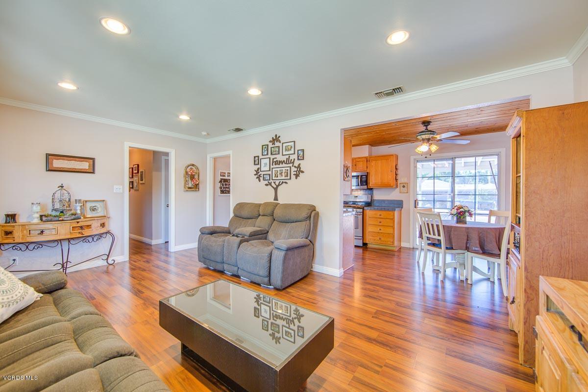 4142 Helene Street Simi Valley, CA 93063 - Photo 5 of 33 4142Helene-5