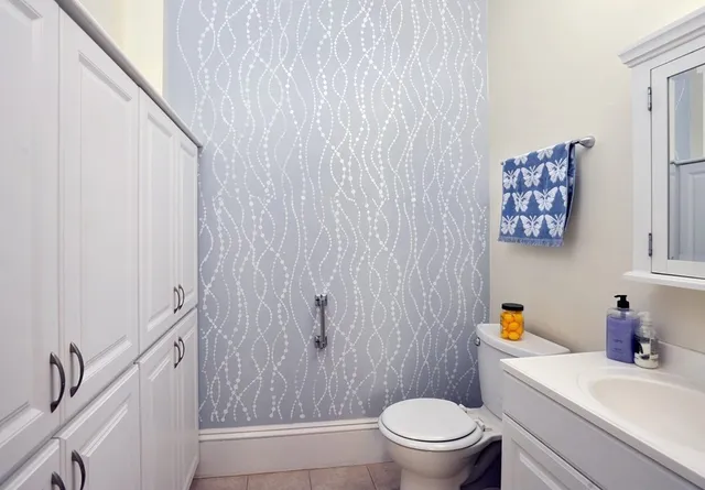 $4,500 | 7 Lester Place, Boston, MA 02130