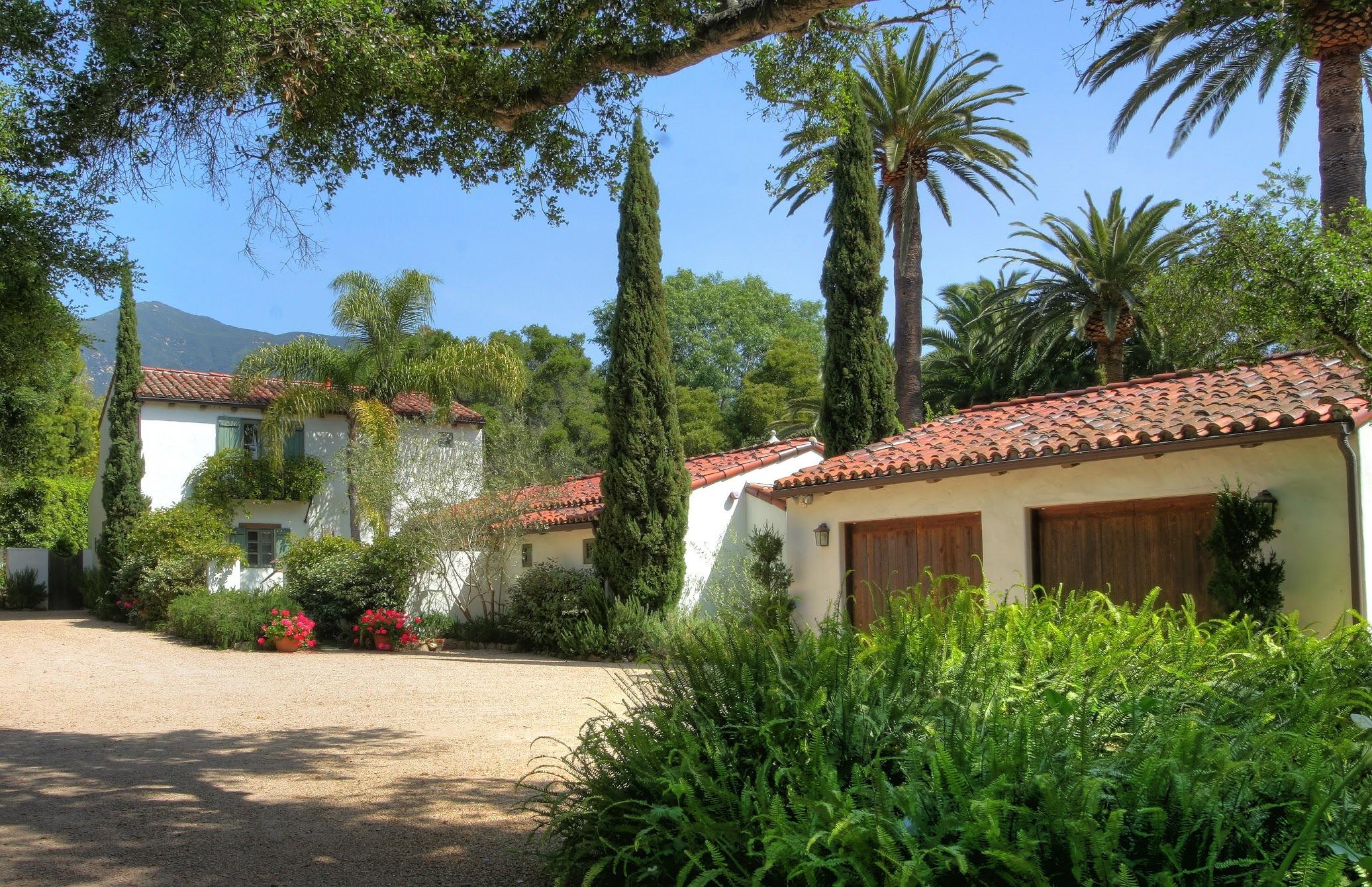 1338 East Valley Road Montecito, CA 93108 - Photo 1 of 1 Driveway to House