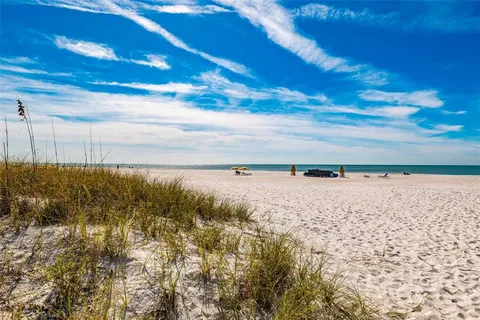 $700,000 | 12000 Gulf Boulevard, Unit 506N, Treasure Island, FL 33706