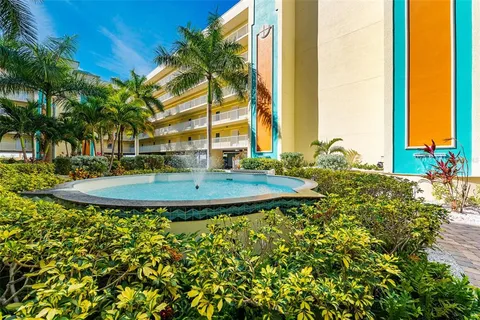 $700,000 | 12000 Gulf Boulevard, Unit 506N, Treasure Island, FL 33706
