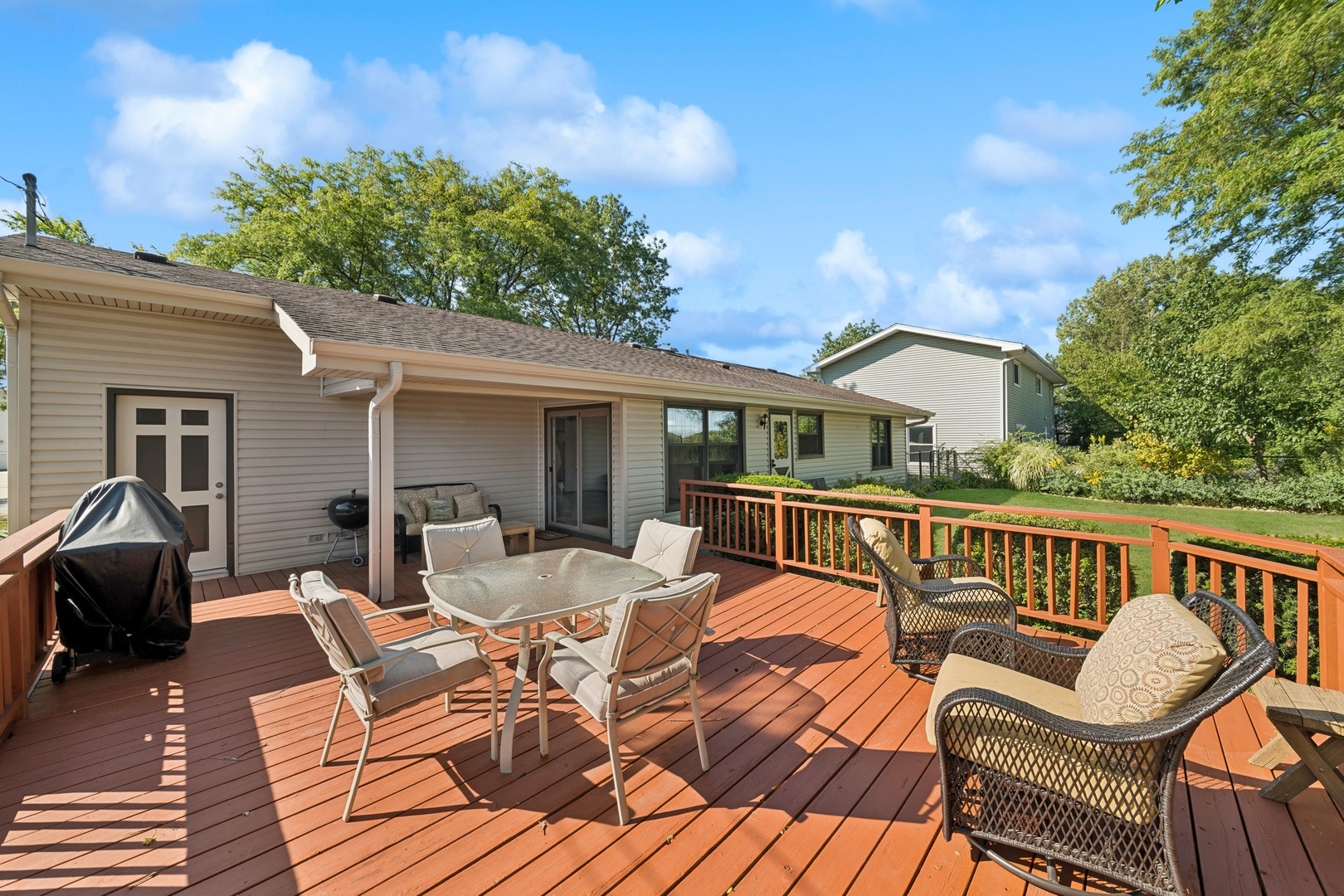 1240 Rosedale Lane Hoffman Estates, IL 60169 - Photo 24 of 30 Gallery Image 24