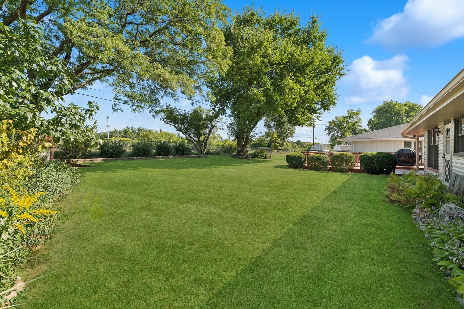 1240 Rosedale Lane Hoffman Estates, IL 60169 - Photo 28 of 30 Gallery Image 28