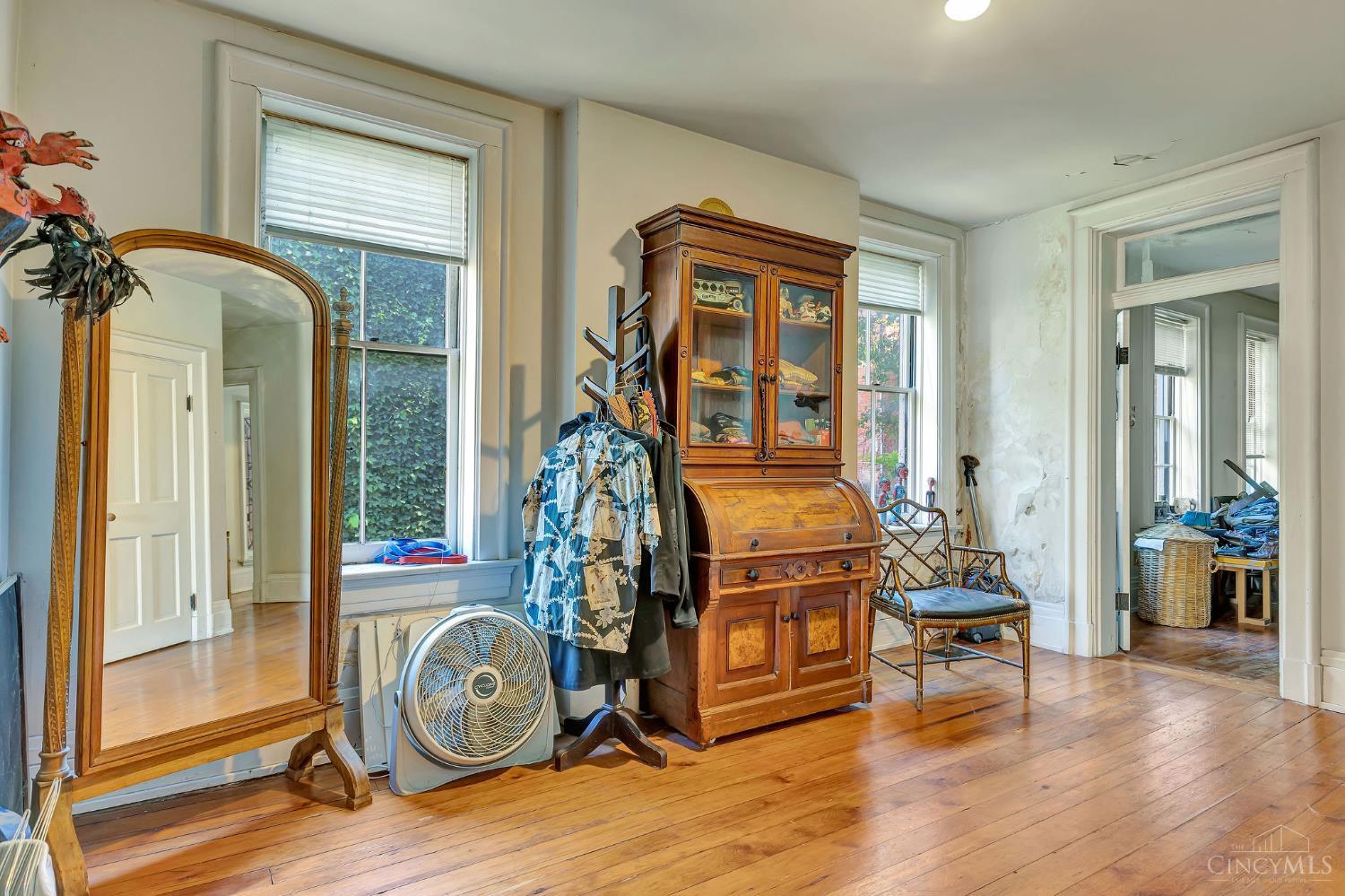 1316 Spring Street Cincinnati, OH 45202 - Photo 23 of 51
