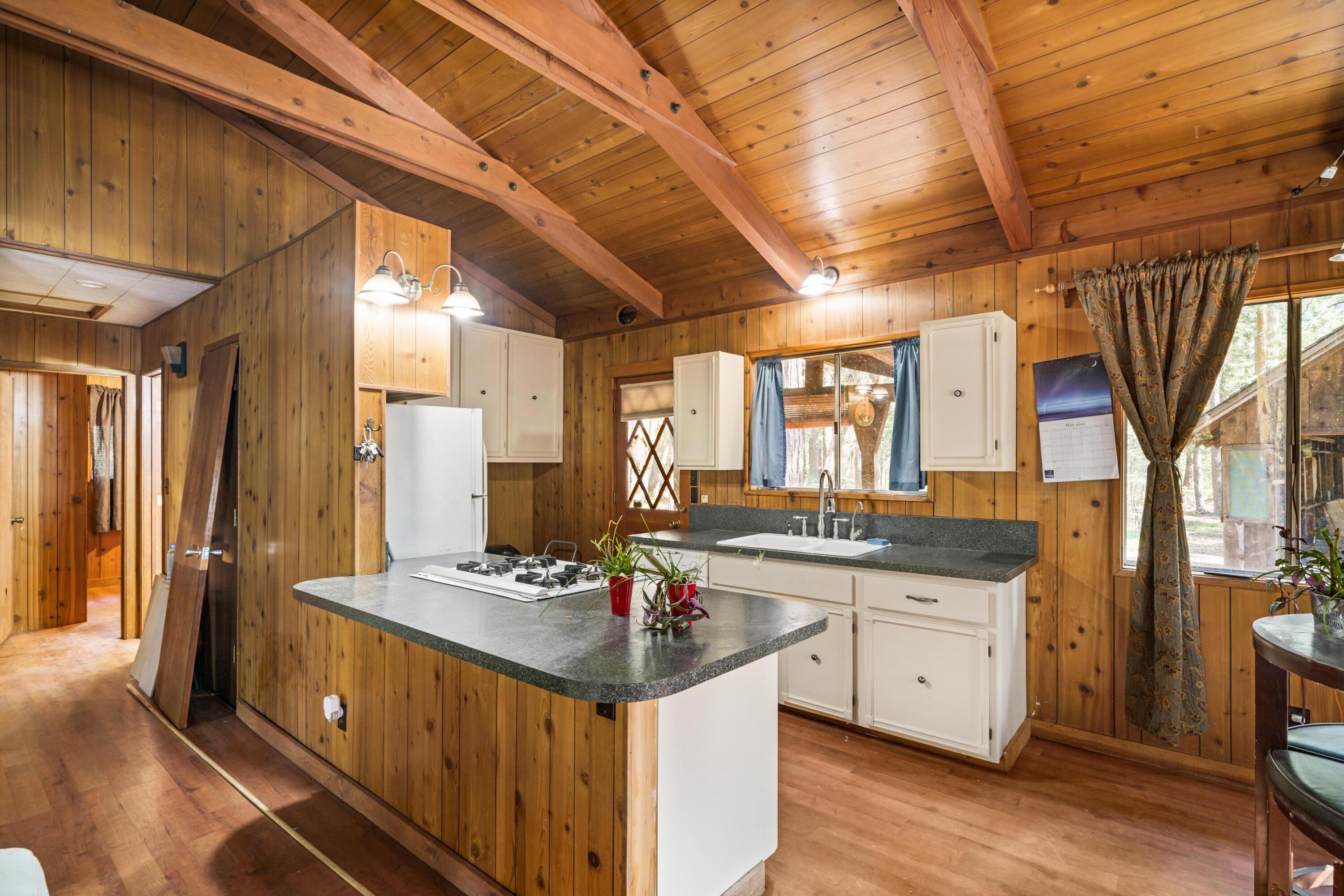 7509 Linda Road Shingletown, CA 96088 - Photo 5 of 16 HARRISONM-06