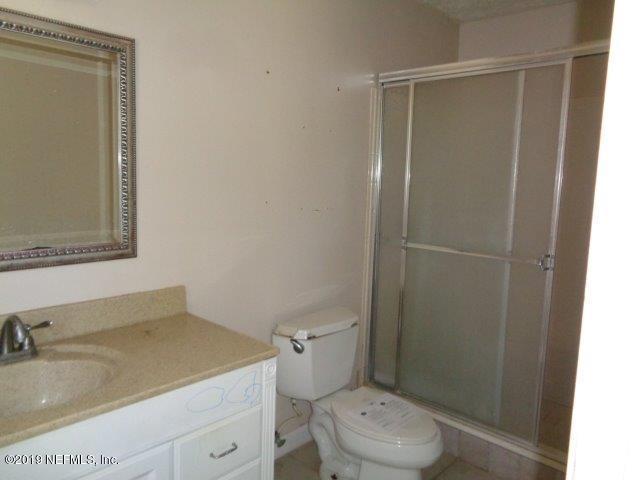 3531 Lawrence Road Orange Park, FL 32073 - Photo 22 of 29 Master Bath