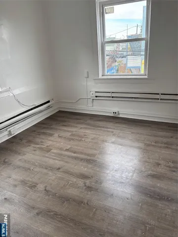 $1,800 | 28 Fair Street, Unit 28B, Hackensack, NJ 07601