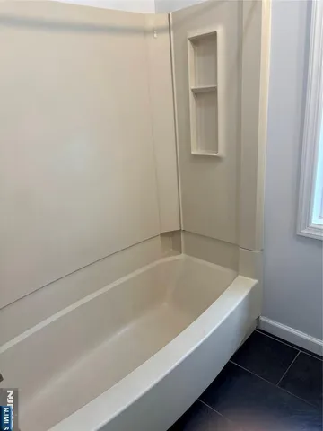 $1,800 | 28 Fair Street, Unit 28B, Hackensack, NJ 07601
