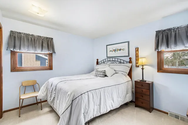 $385,000 | 7692 Cardinal Drive, Jenison, MI 49428