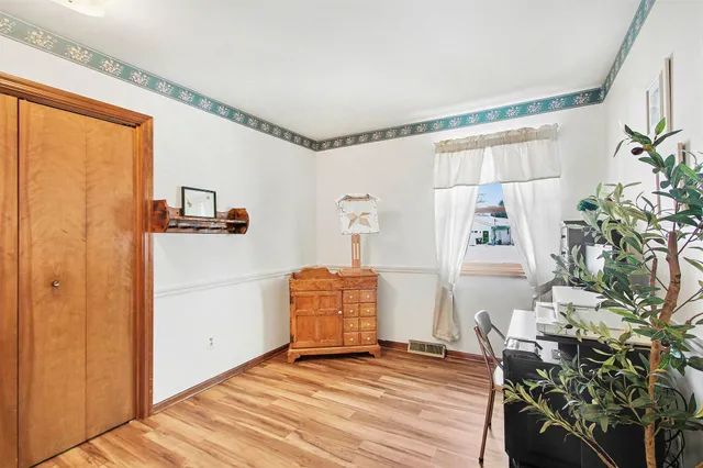 $385,000 | 7692 Cardinal Drive, Jenison, MI 49428