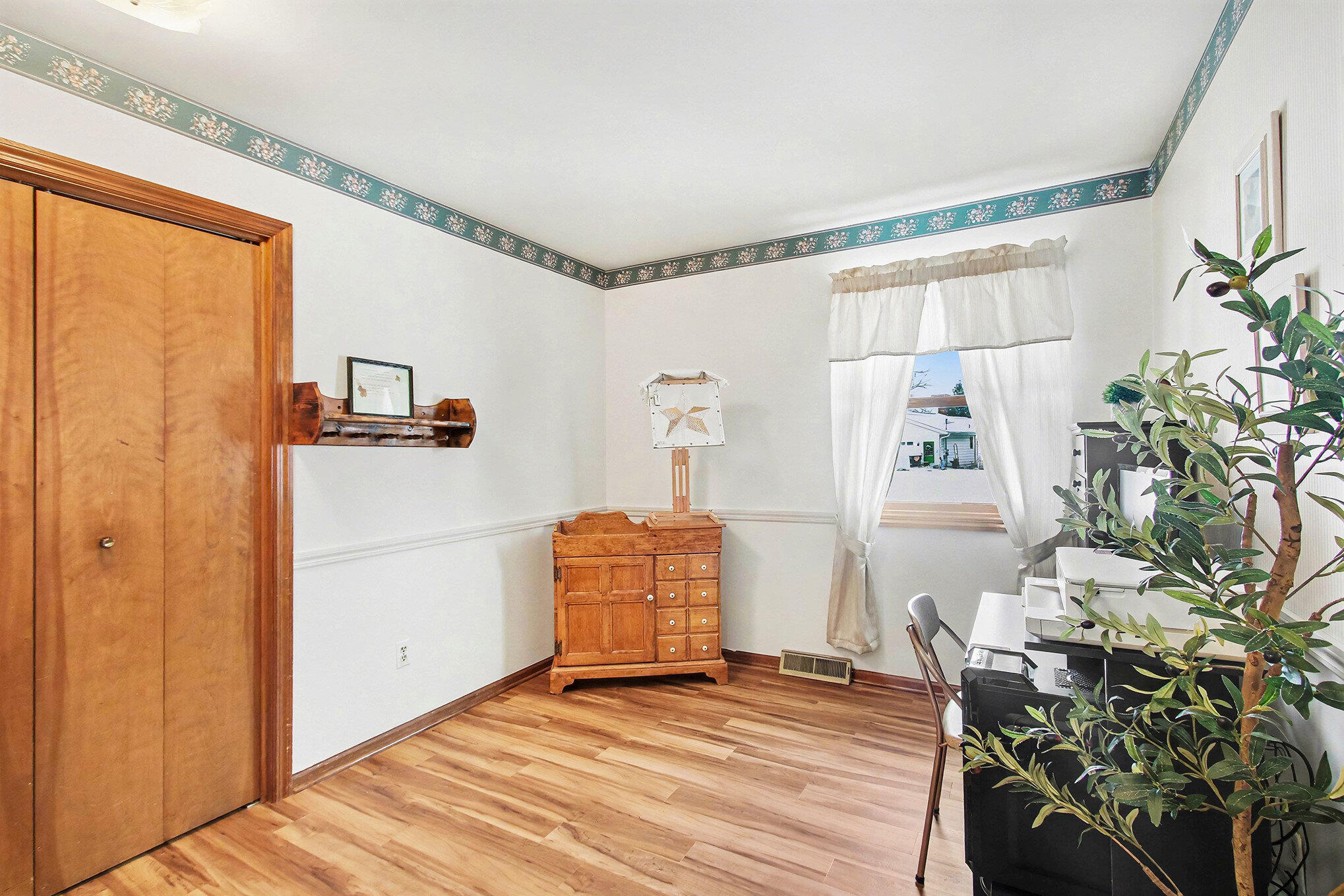 7692 Cardinal Drive Jenison, MI 49428 - Photo 14 of 24 Bedroom03