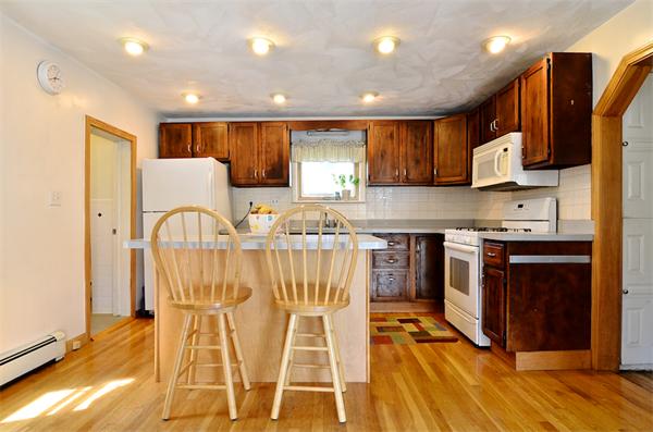 4 Reed Terrace Cambridge, MA 02140 - Photo 3 of 13 Gallery Image 3