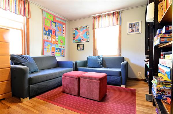4 Reed Terrace Cambridge, MA 02140 - Photo 6 of 13 Gallery Image 6