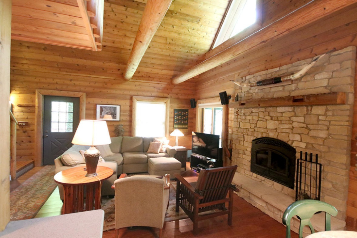 342 Georgetown Buchanan, MI 49107 - Photo 4 of 44 IMG_2650