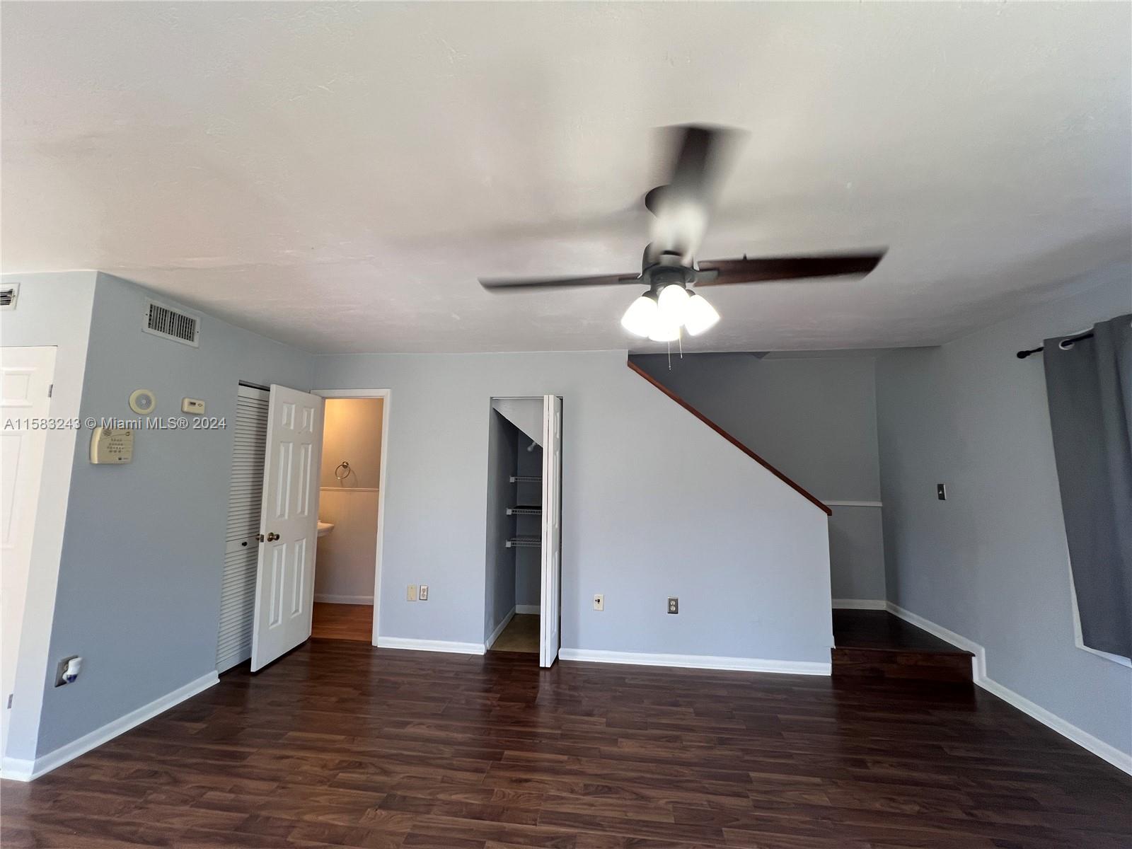 2300 Southwest 43rd Street, Unit Q4 Gainesville, FL 32607 - Photo 7 of 13 Gallery Image 7