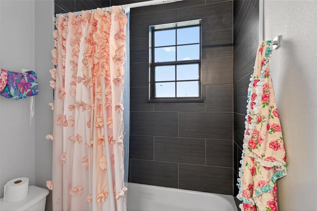 11015 Hawkshead Court Windermere, FL 34786 - Photo 14 of 90