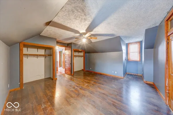 $290,000 | 9179 North Co Road 300 West, Royal Center, IN 46978