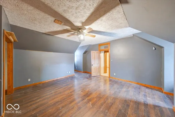 $290,000 | 9179 North Co Road 300 West, Royal Center, IN 46978